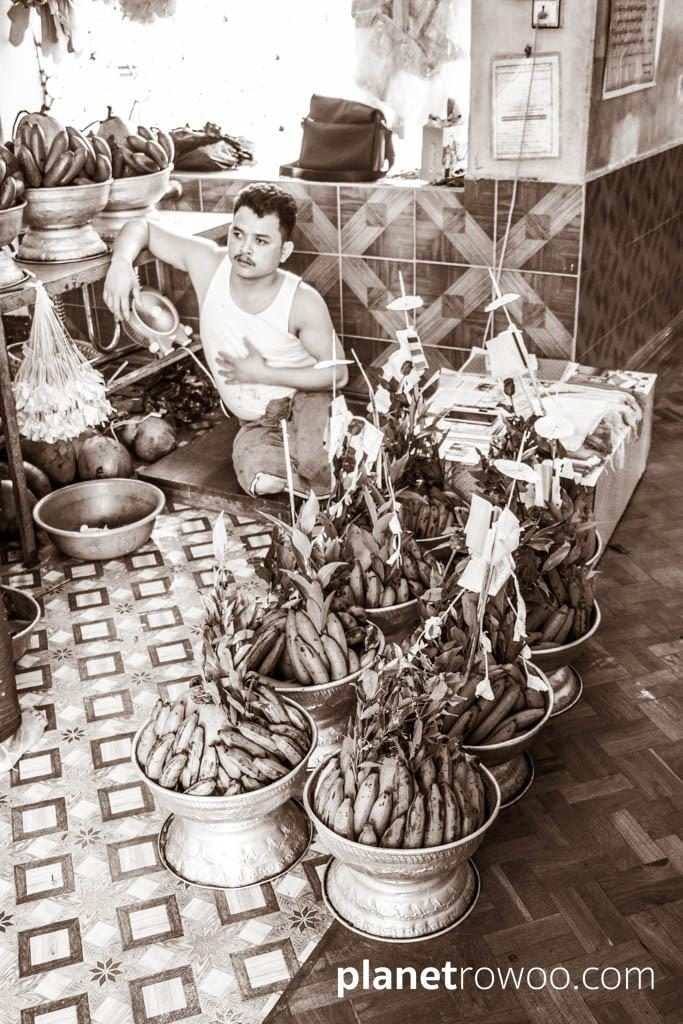 Fruit offerings vendor at the Sule Pagoda, Yangon