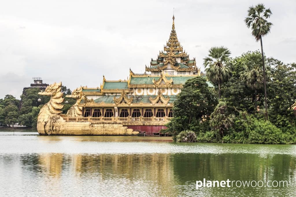 Karaweik Barge, Kandawgyi Lake