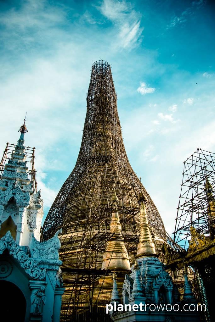 Restoration work at the Shwedagon Pagoda
