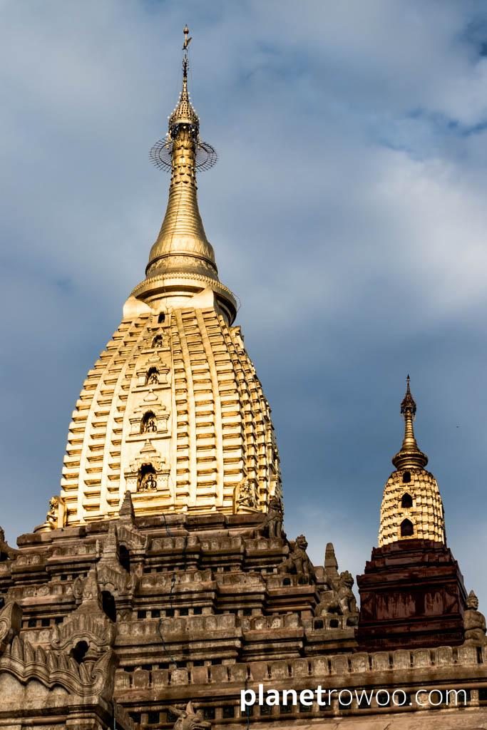 The gilded sikhara, Ananda temple
