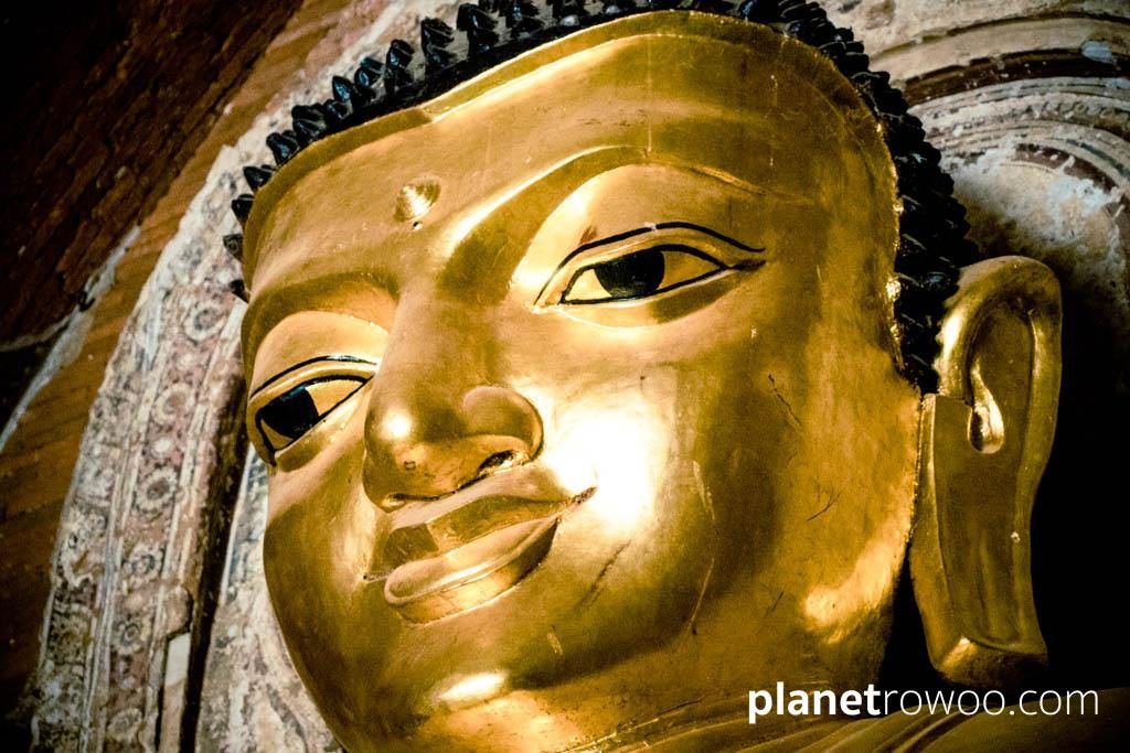 One of four Buddha images, Htilominlo temple