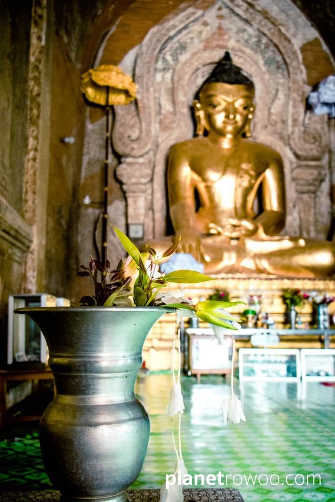 Buddha chamber, Htilominlo temple