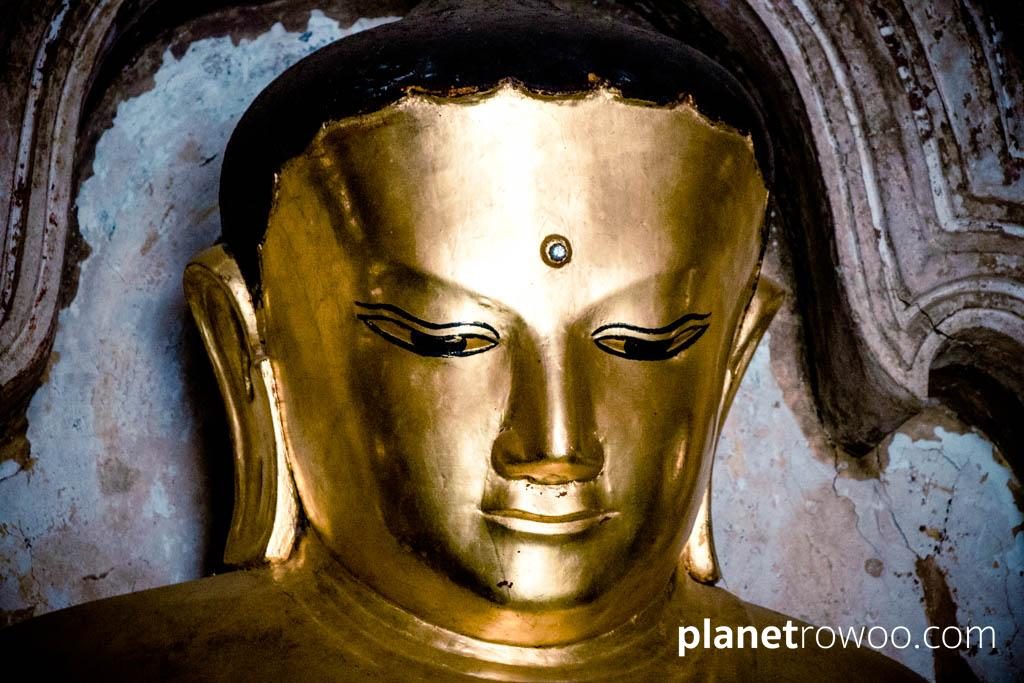 One of four Buddha images, Htilominlo temple