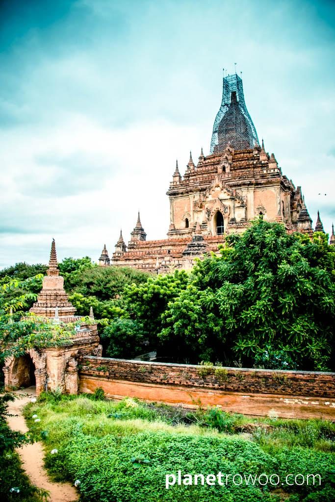 Htilominlo Temple, Bagan