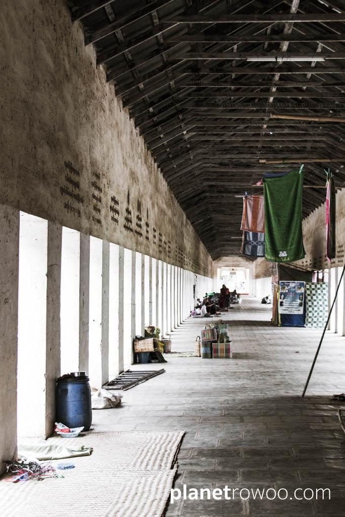 View through the Shwezigon pagoda walkway