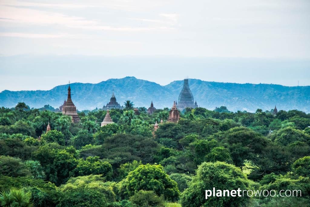 View across the Bagan plains from Taung Guni temple