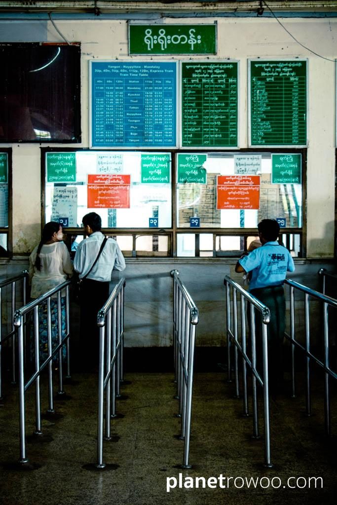 Ticket office, Mandalay railway station
