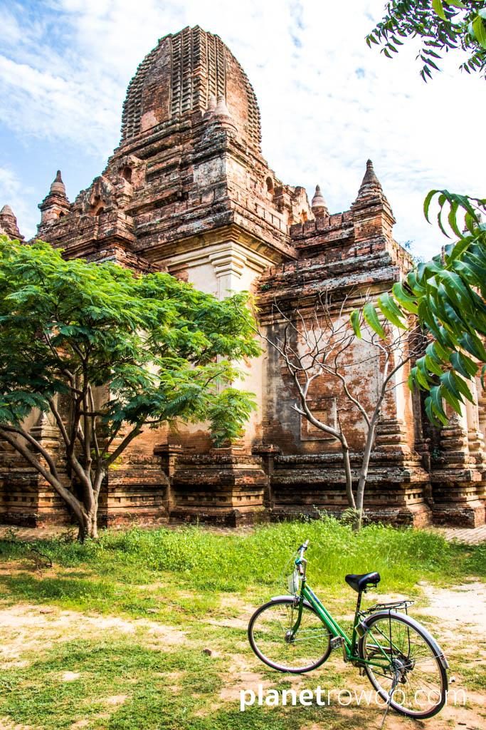 Exploring the Bagan temples by bike