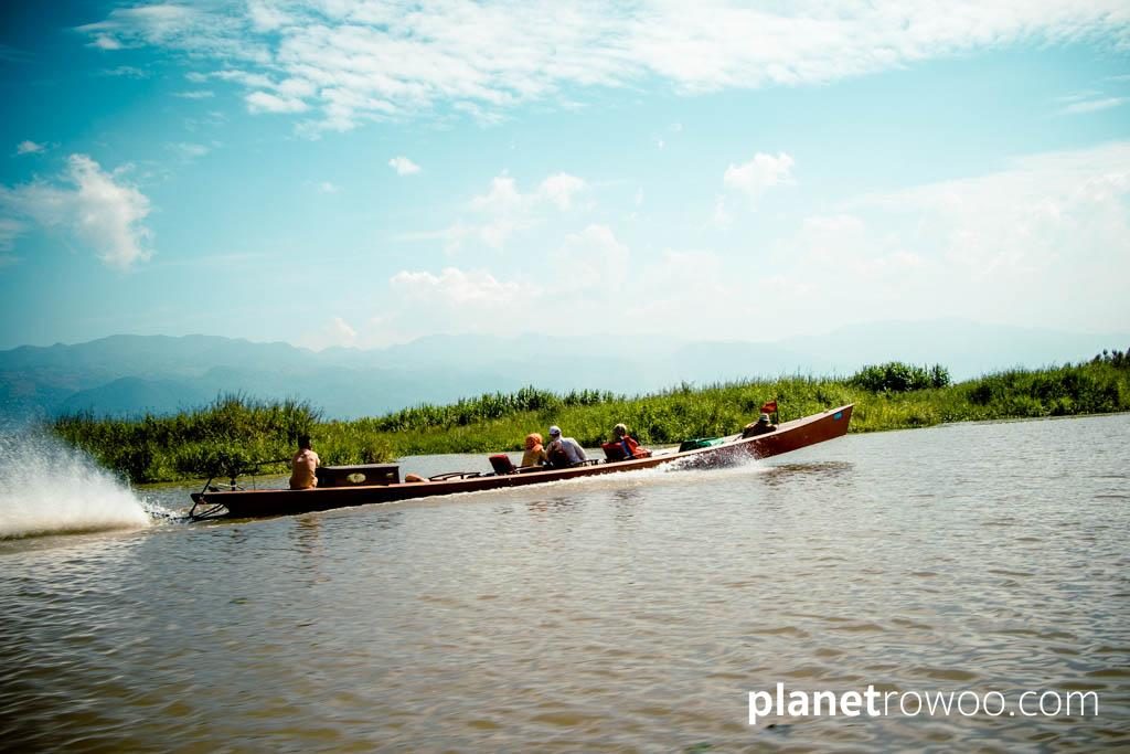 Tourist motorboat with the Shan hills in the background