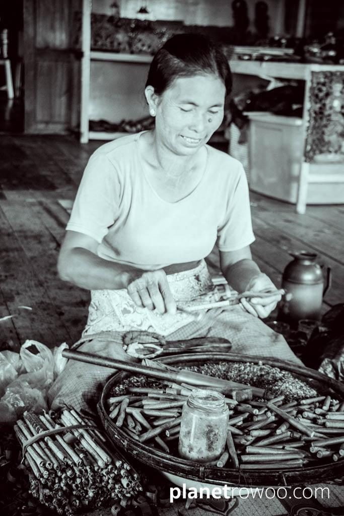 Cheroot making at an Inle Lake cheroot factory