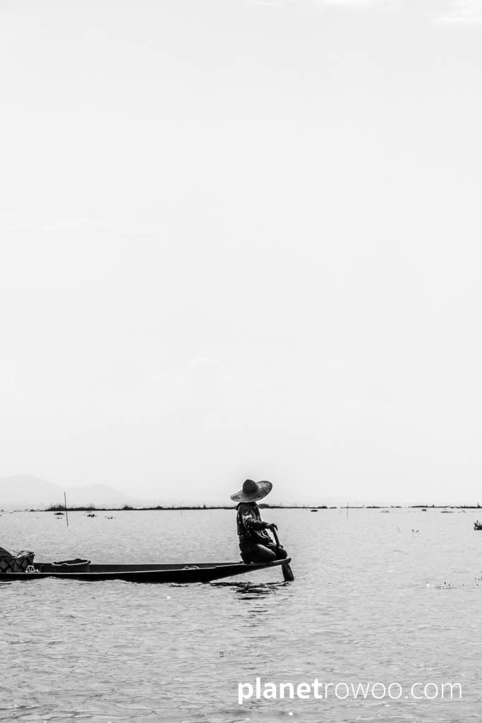 Waiting, Inle Lake