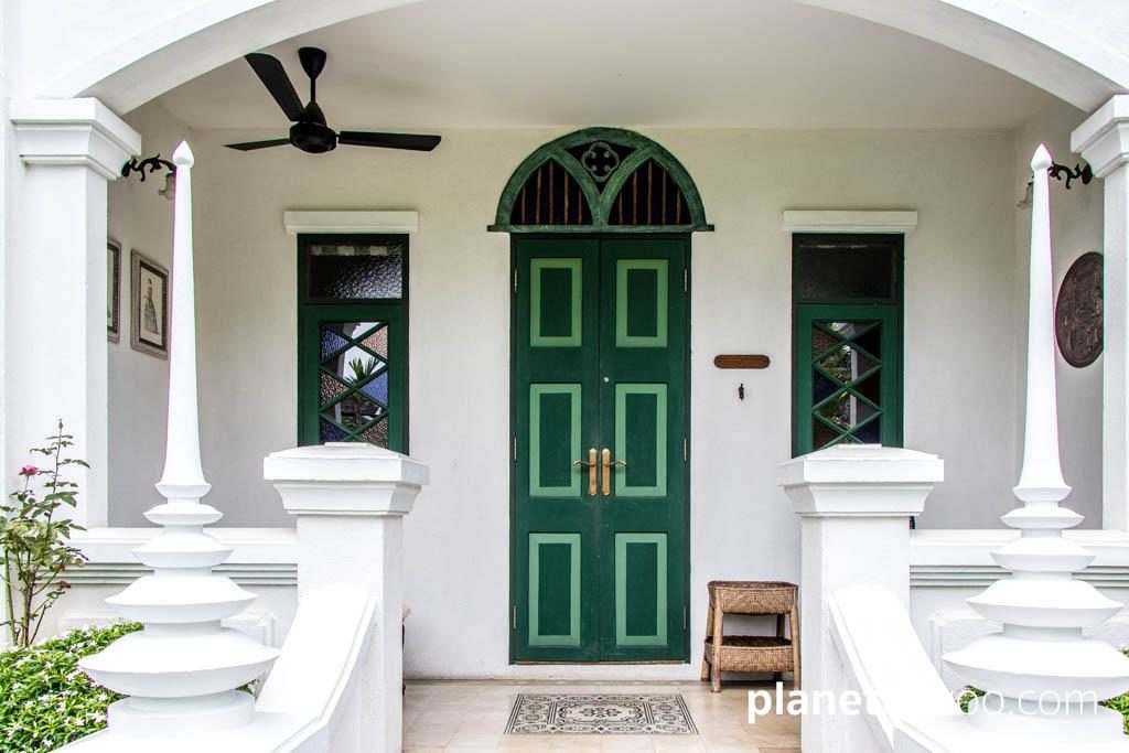 Room in the Lanna Colonial Building at the Marndadee