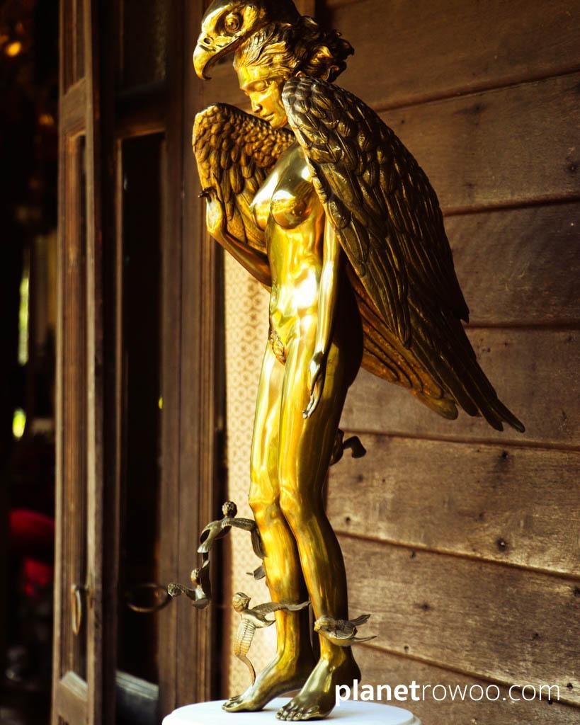 Bronze sculpture at the Marndadee