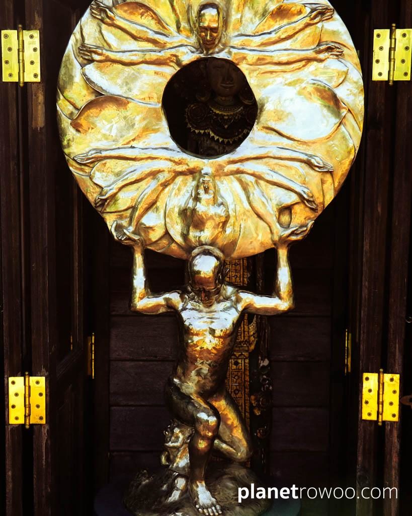 Bronze sculpture at the Marndadee