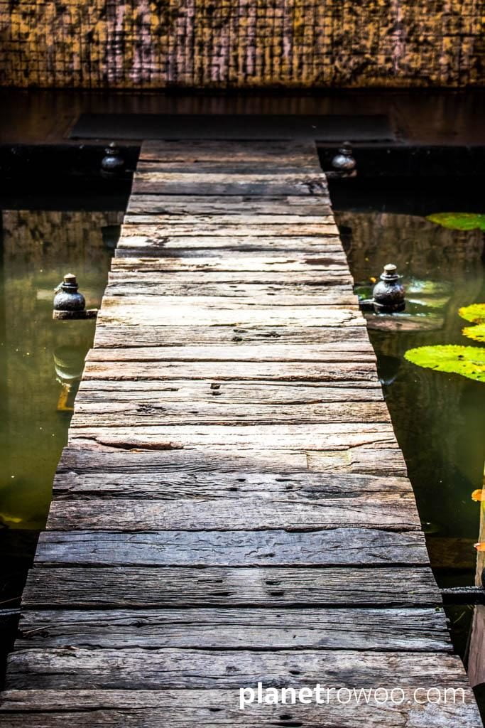 Walkway to the Anantara Bophut Spa