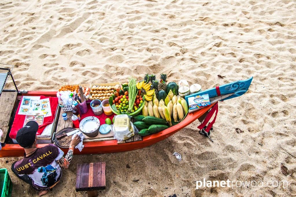 Food vendor delights on the beach at the Anantara Bophut
