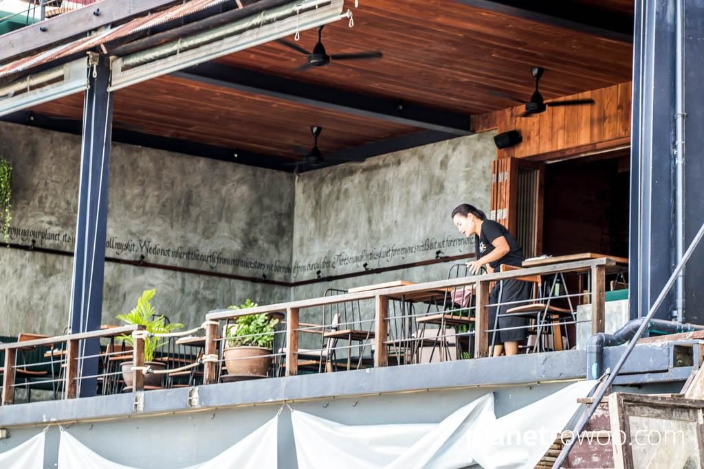 Bophut Fisherman's Village restaurant, beachside