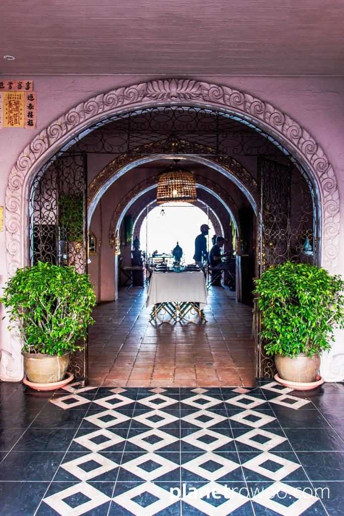 Restaurant through to Bophut beach, Fisherman's Village