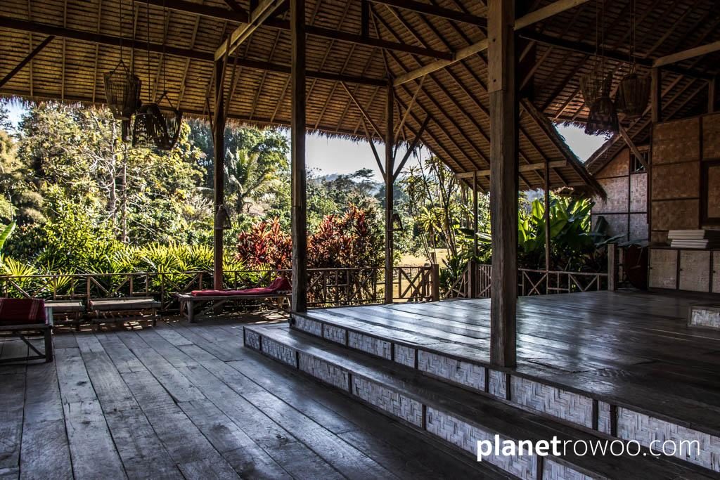 Communal veranda at Lisu Lodge Chiang Mai
