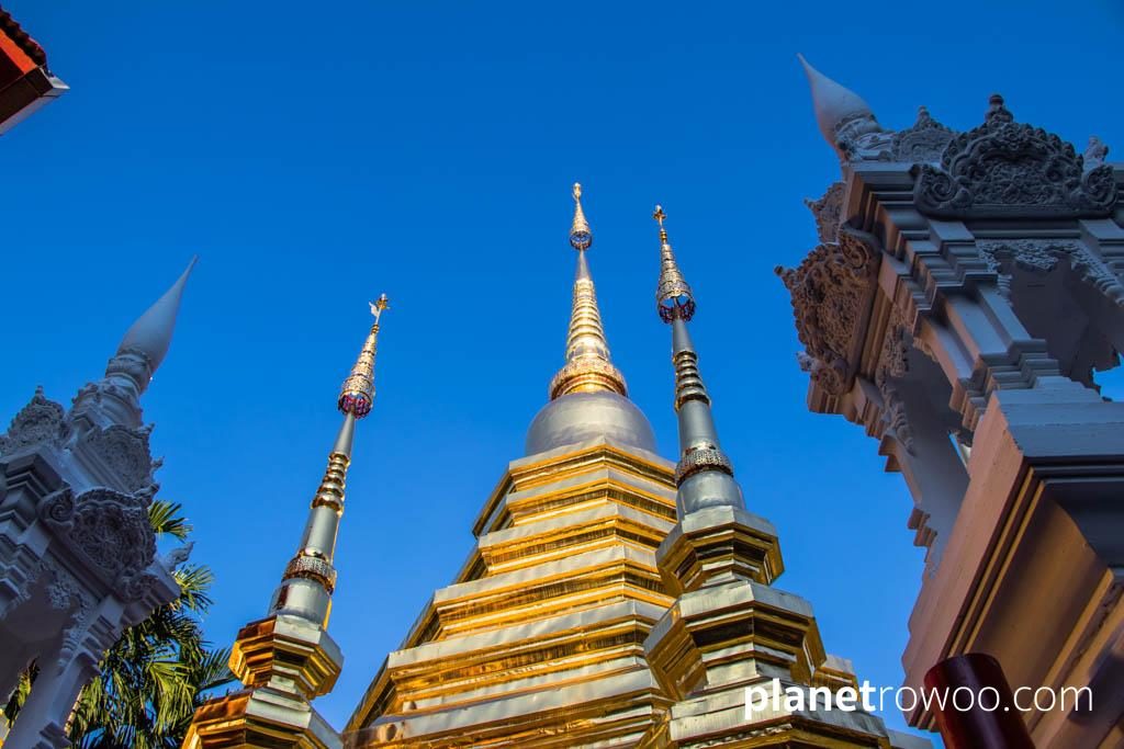The Chedi at Wat Phan Tao in Chiang Mai, late afternoon, before the Yee Peng ceremony begins