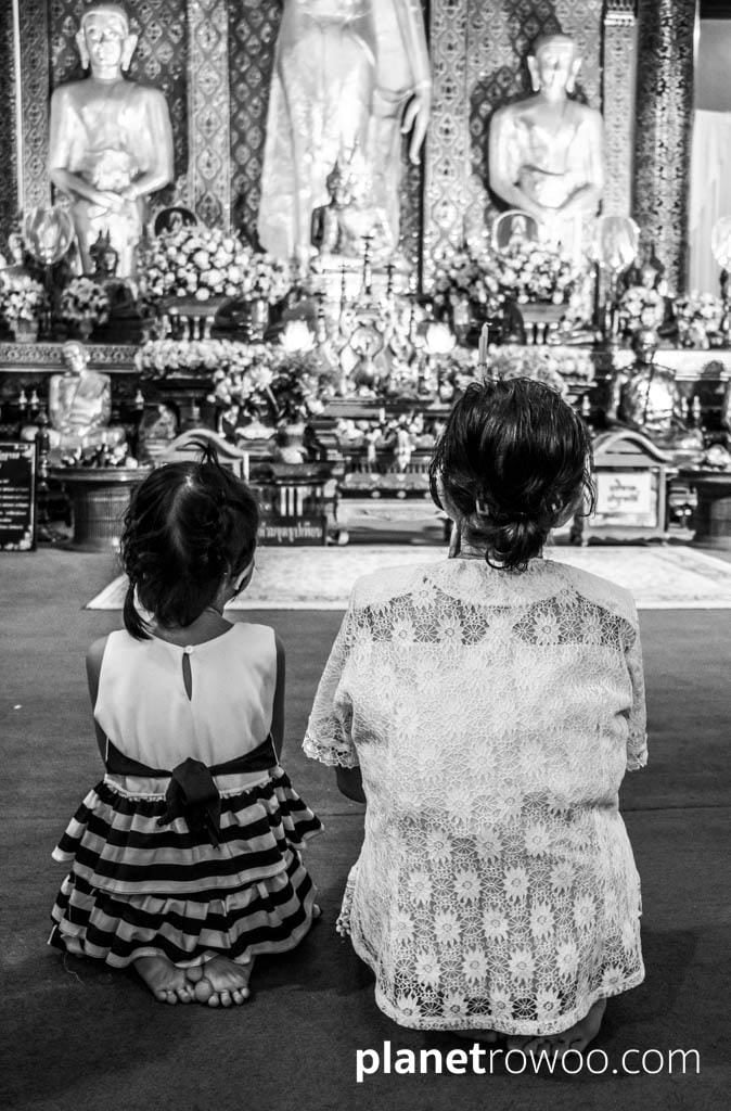 Making merit inside Wat Chedi Luang on Makha Bucha Day, Chiang Mai