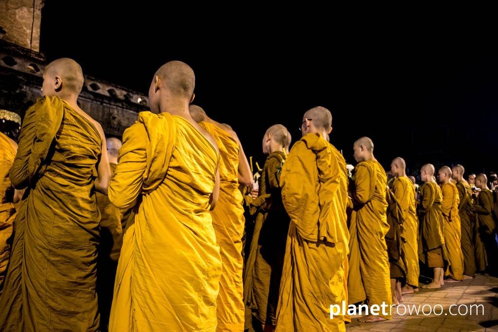 Monks perform the wian tian candlelight procession at Wat Chedi Luang, Chiang Mai