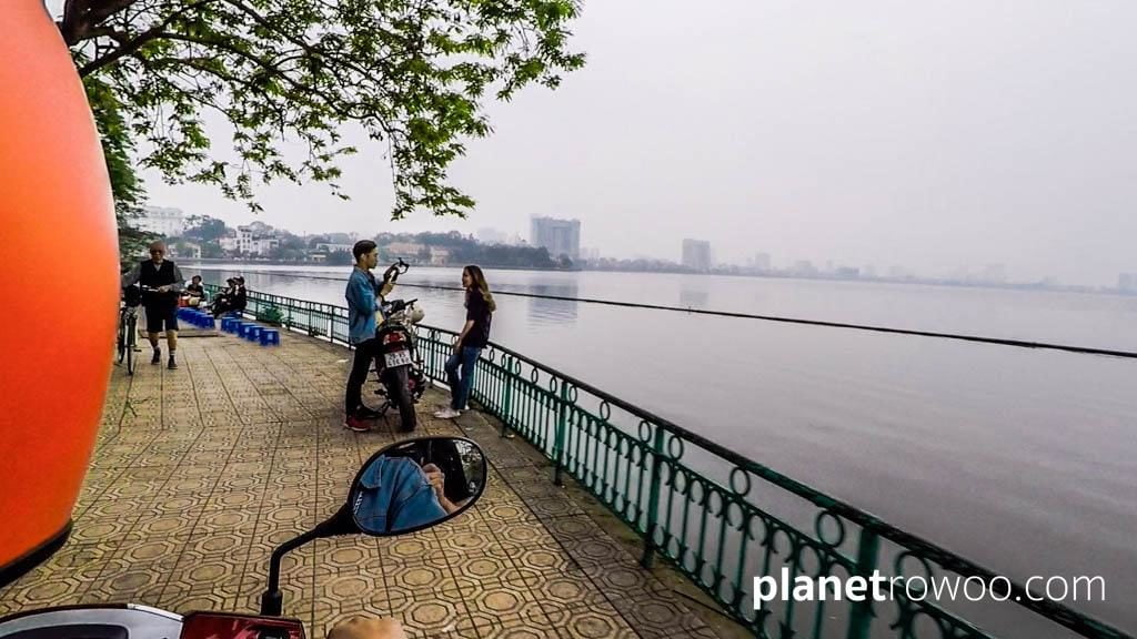 Hanoi Motorbike Tour - West Lake